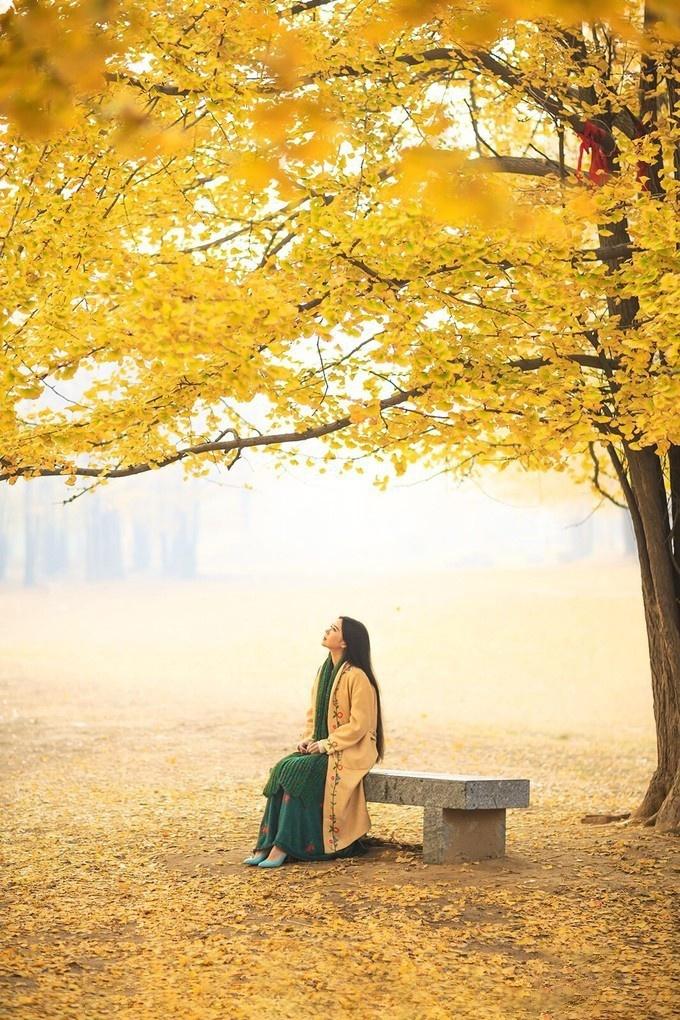 “脸大”怎么拍显瘦?20张示例照5个技巧,解决“大饼脸”难题