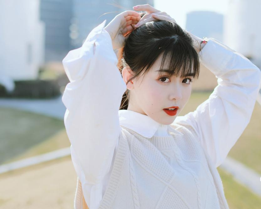 拒绝尬拍,8个简单易学的拍照姿势,拍照好看的女生都在用