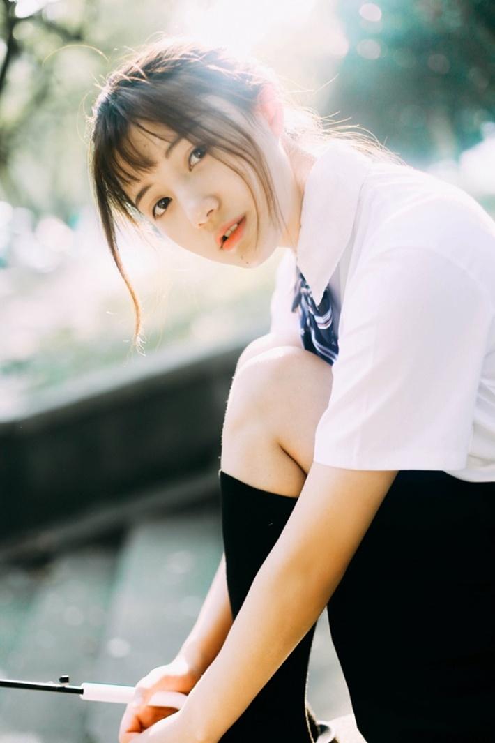 “脸大”怎么拍显瘦?20张示例照5个技巧,解决“大饼脸”难题