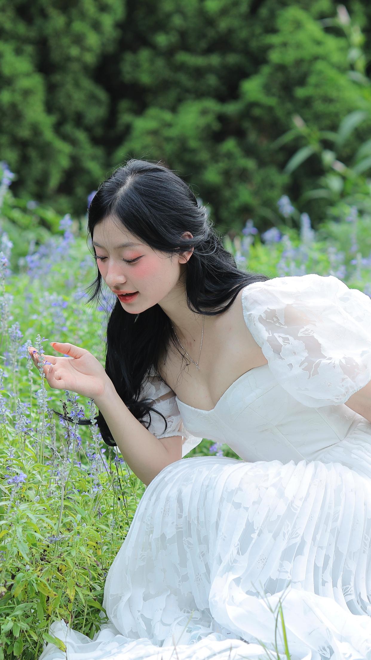 摄影师私藏的美女拍摄秘籍:从光线到姿势,全方位解析人像套路