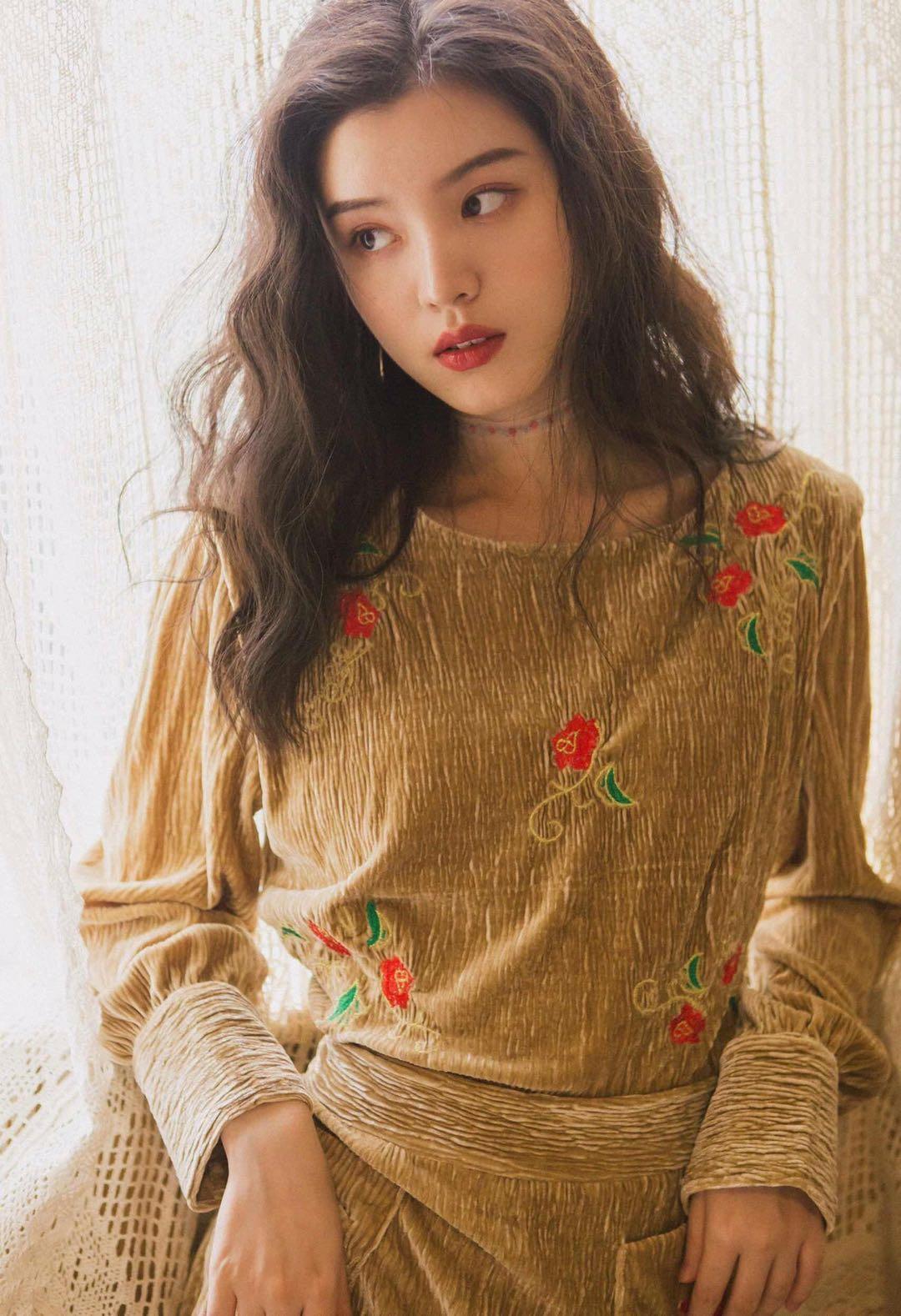 刚开始学拍照的女生,这7个姿势多尝试,拒绝拍照镜头尴尬症