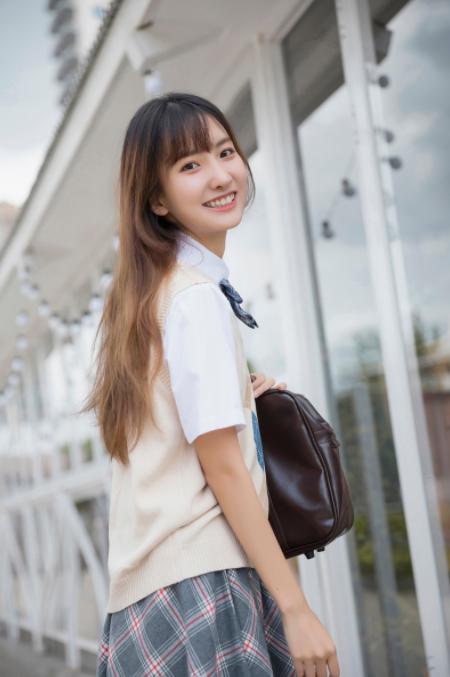 半身照的14个拍照技巧,照着攻略做起来,自然又好看