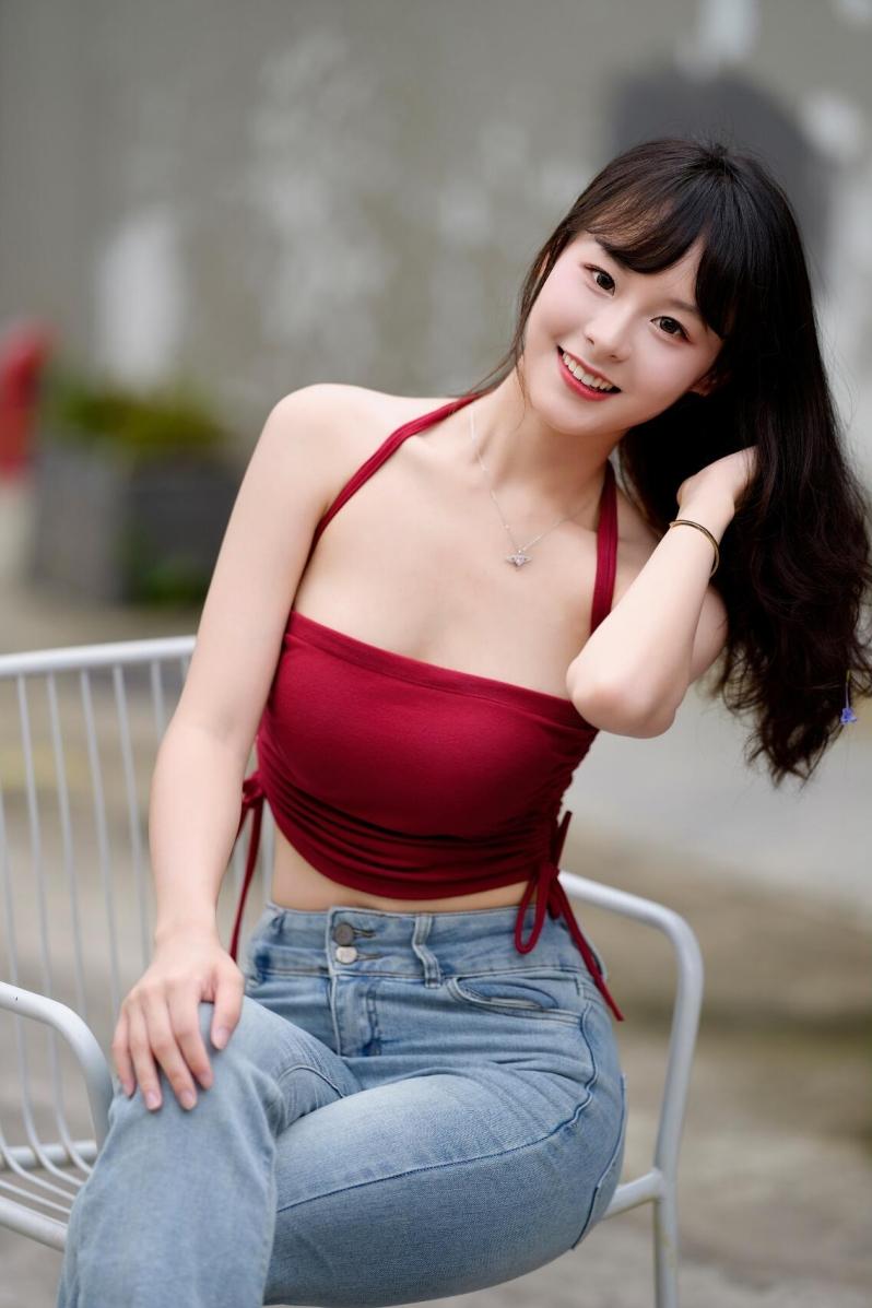 牛仔裤拍照,10个动作,拍照气质漂亮,有颜又有好身材