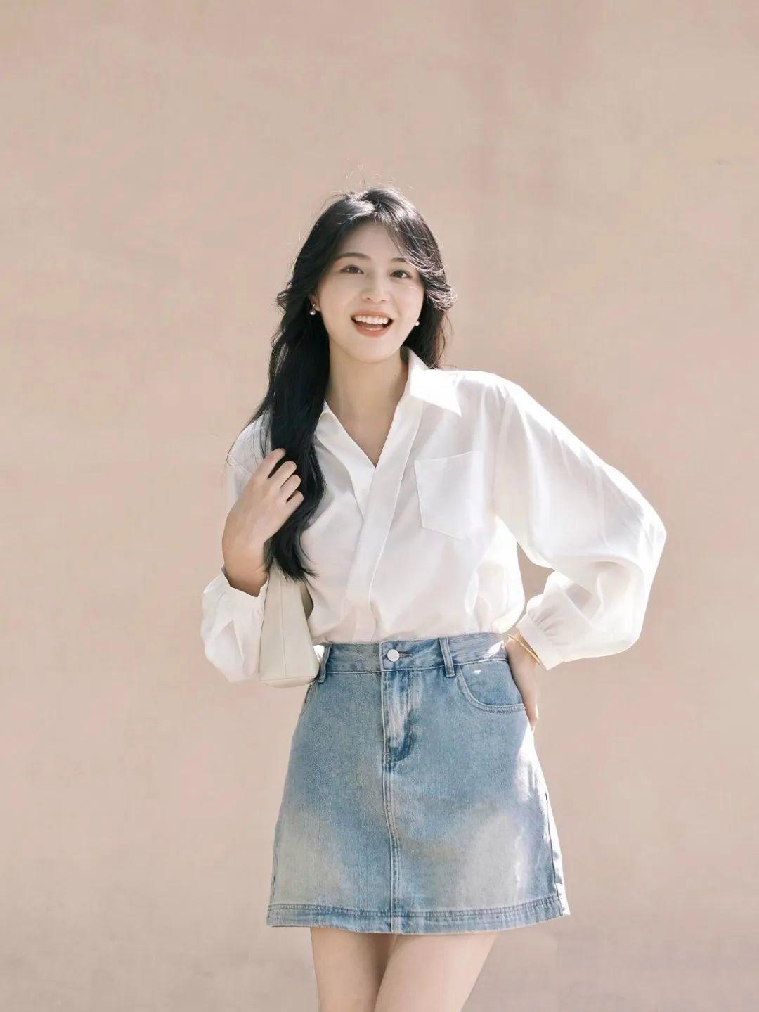 短裙拍照小攻略,6个技巧,轻松出片,越简单越有气质