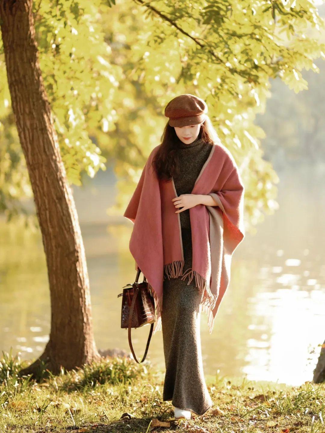 中年女士这样拍,气质优雅,温柔好看又有氛围感