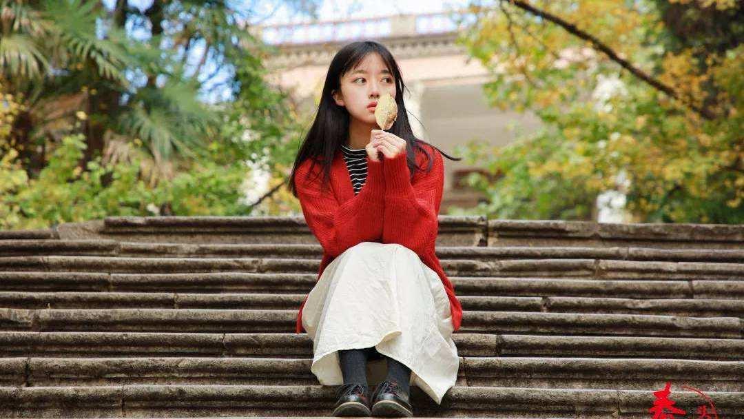 旅行路上的女生怎么拍照?简单的9个技巧送给你,适合拍摄单人照