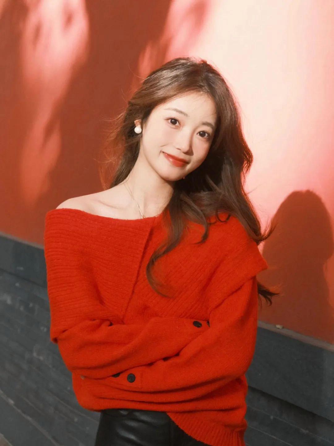 避开人群,红墙拍照美翻啦,试试这几个拍照姿势技巧吧