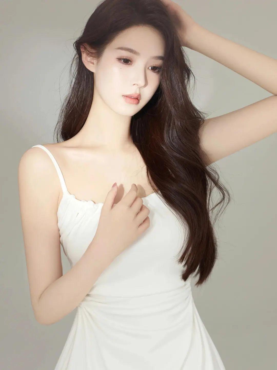 在家就能拍,8个居家写真拍照动作,简单干净、漂亮温柔