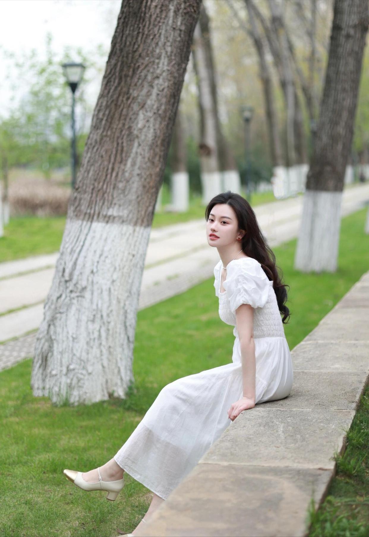 穿裙子拍照,一些拍照技巧,拍照温柔优雅,气质漂亮