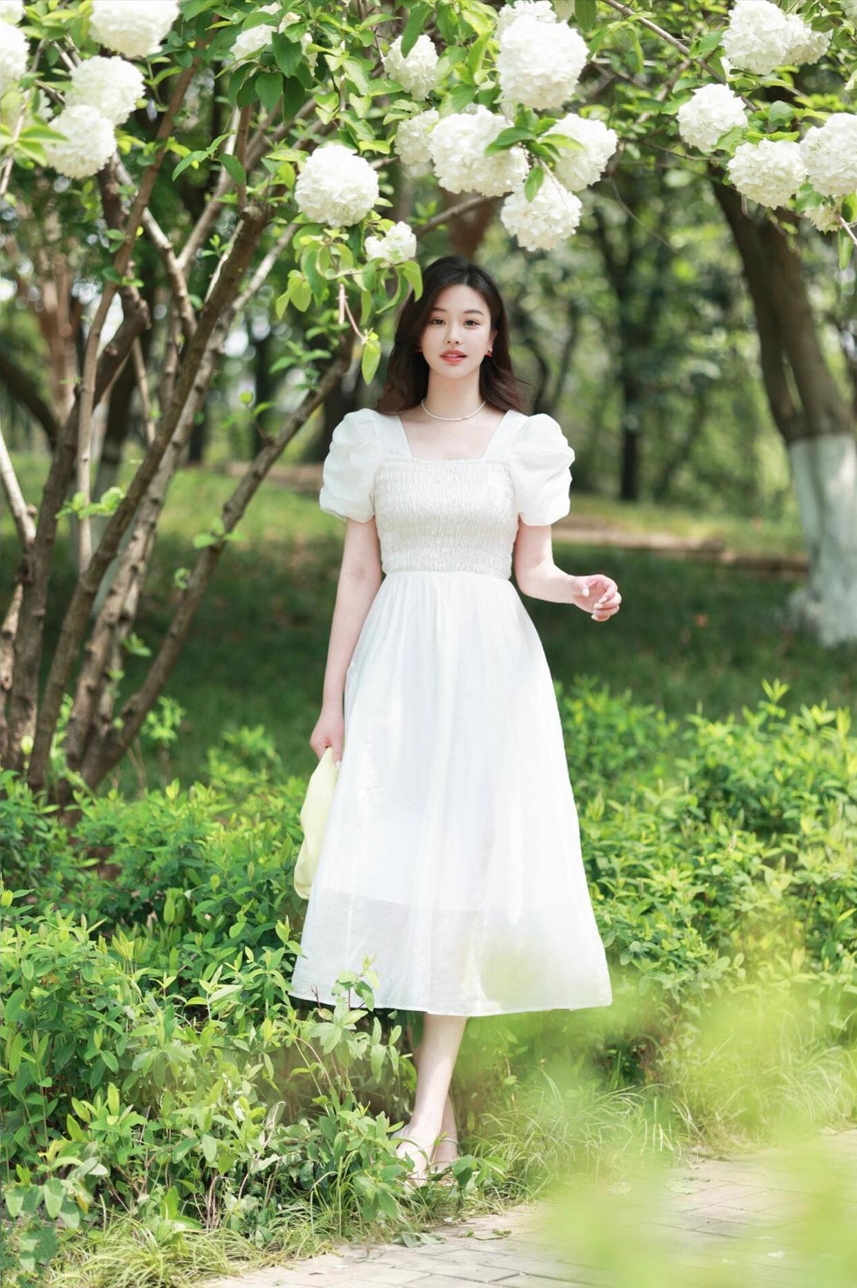 穿裙子拍照,一些拍照技巧,拍照温柔优雅,气质漂亮