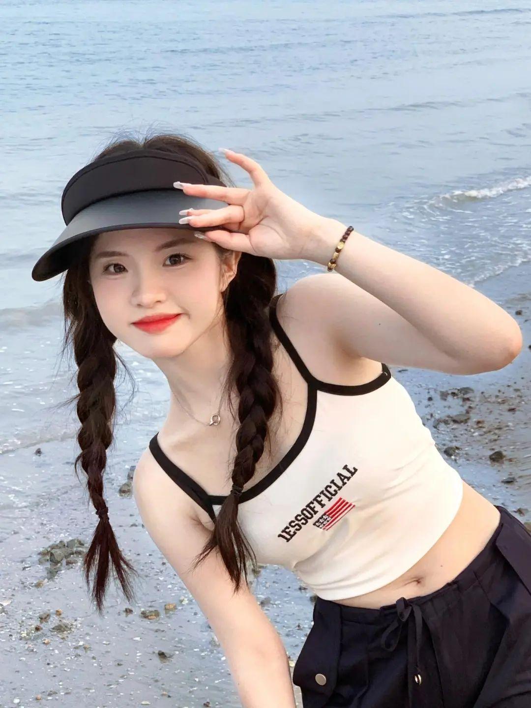 解放剪刀手,9个手部摆拍姿势,拍照轻松自然,又好看