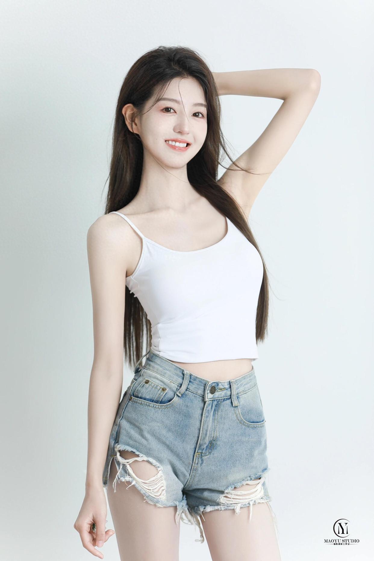 拍照不会摆姿势,9个全身站姿技巧,拍照上镜、腿长好看