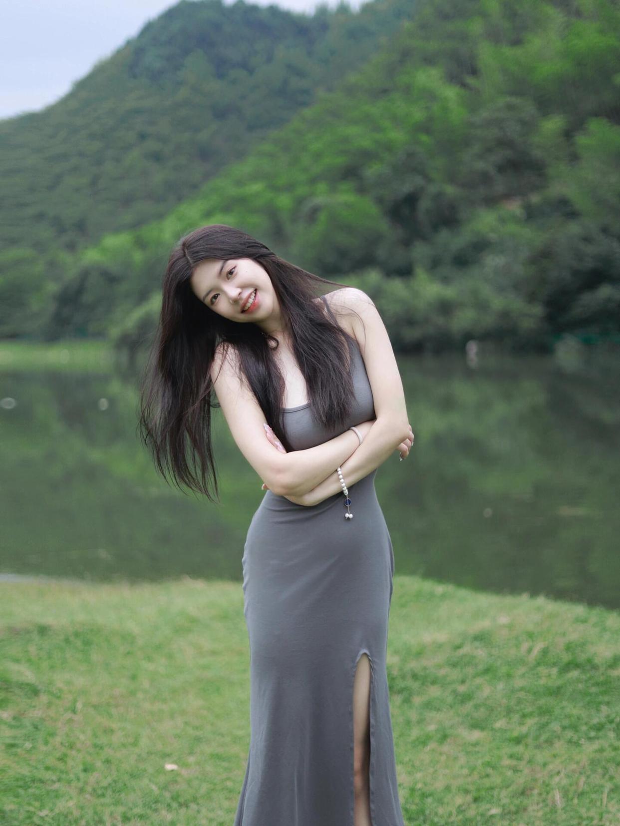 长裙拍照,这些动作可以学,姓感漂亮,拍出大长腿、好身材