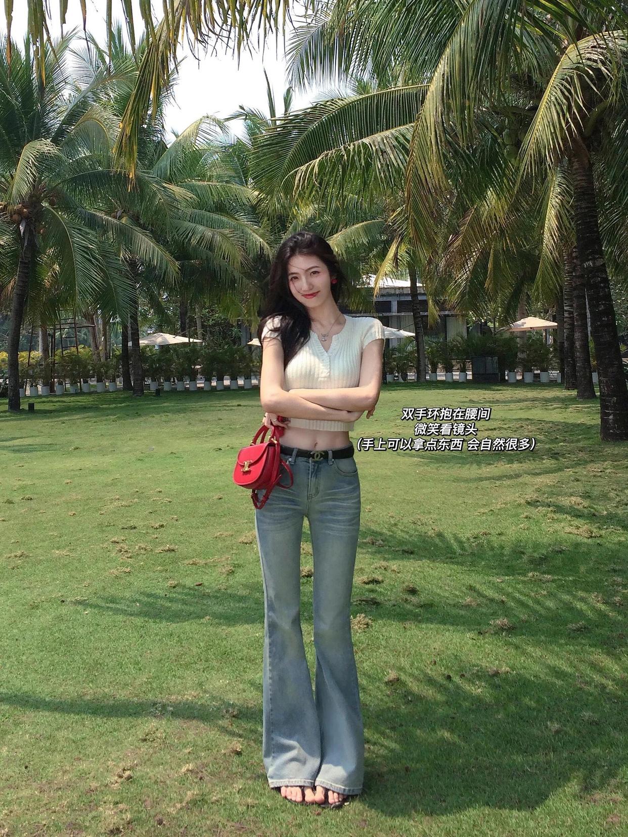 9个小幅度拍照姿势,简约大方又上镜,社恐女生拍照必备