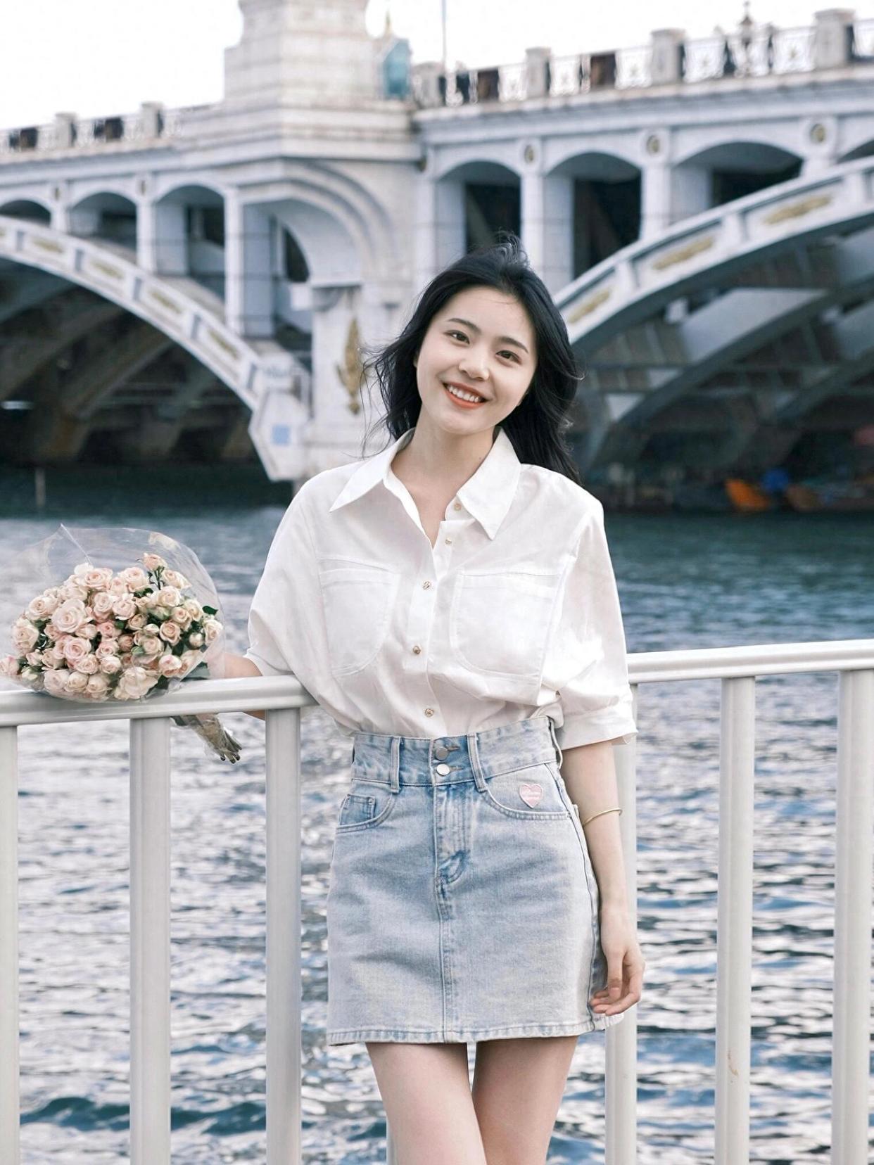 9个拍照姿势,不会拍照的学起来,舒服自然又好看