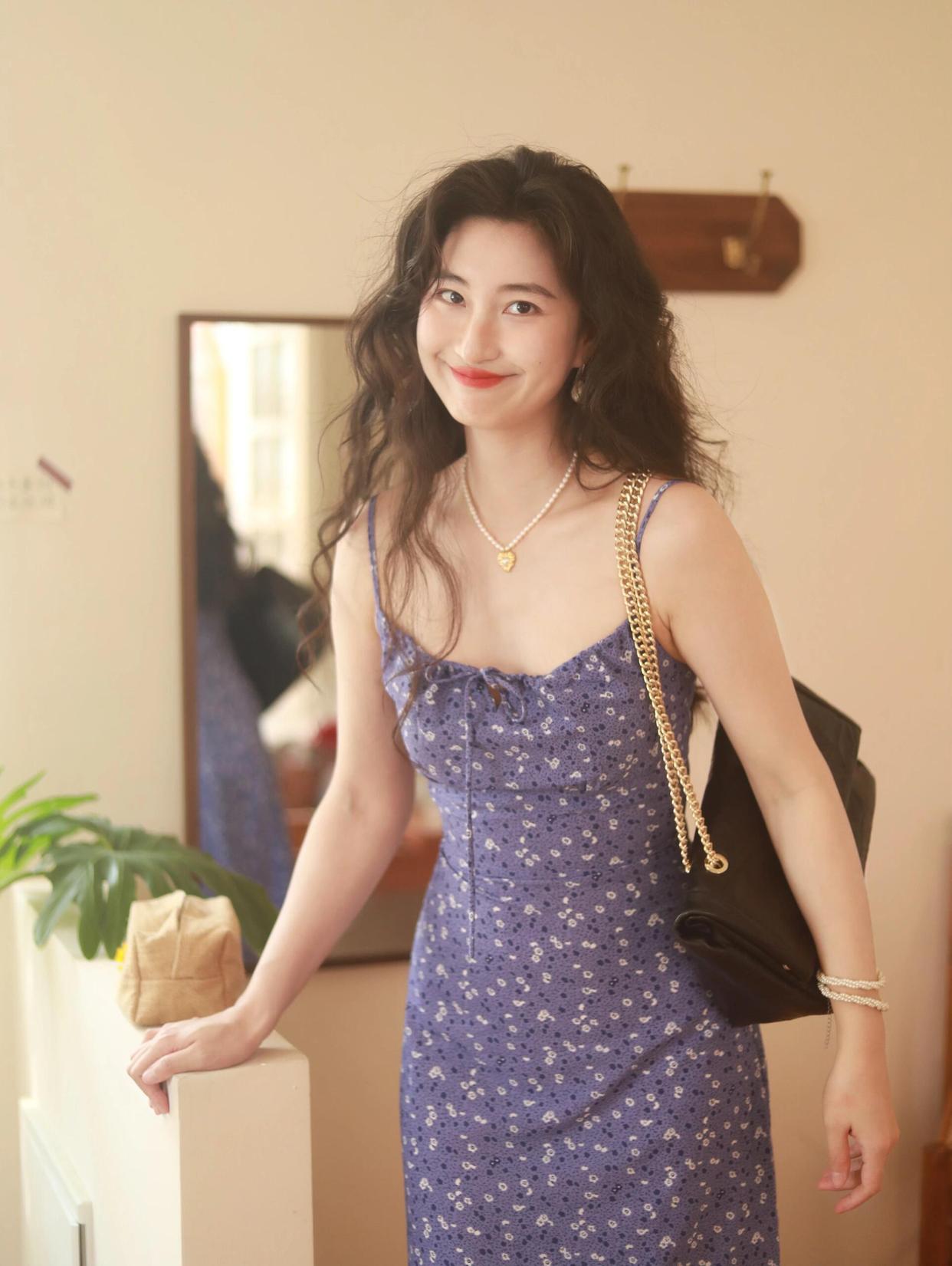 9个拍照姿势,简单易学,轻松拿捏松弛氛围感