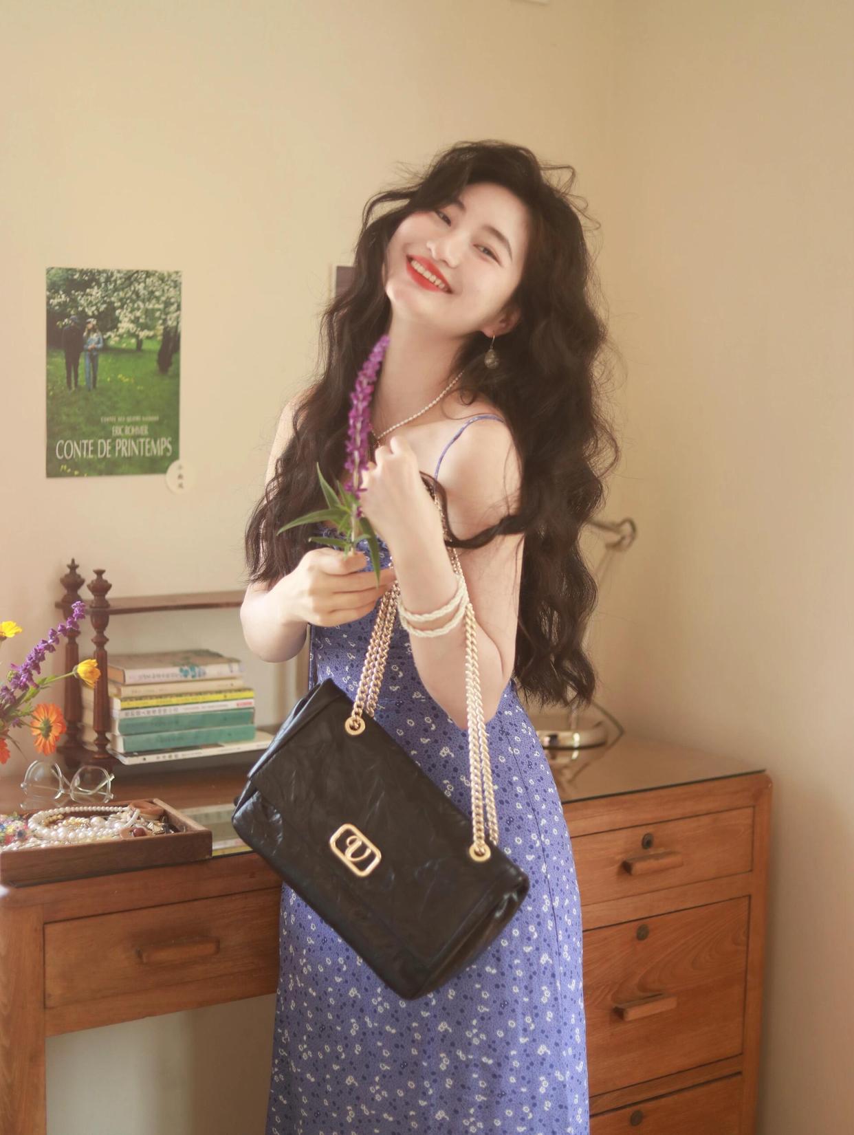 9个拍照姿势,简单易学,轻松拿捏松弛氛围感