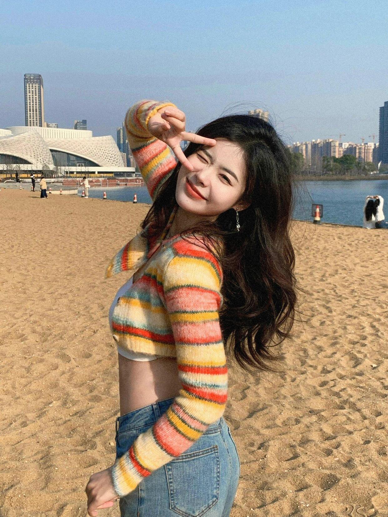 拍照手要怎么放,试试这9个技巧,照片自然又好看