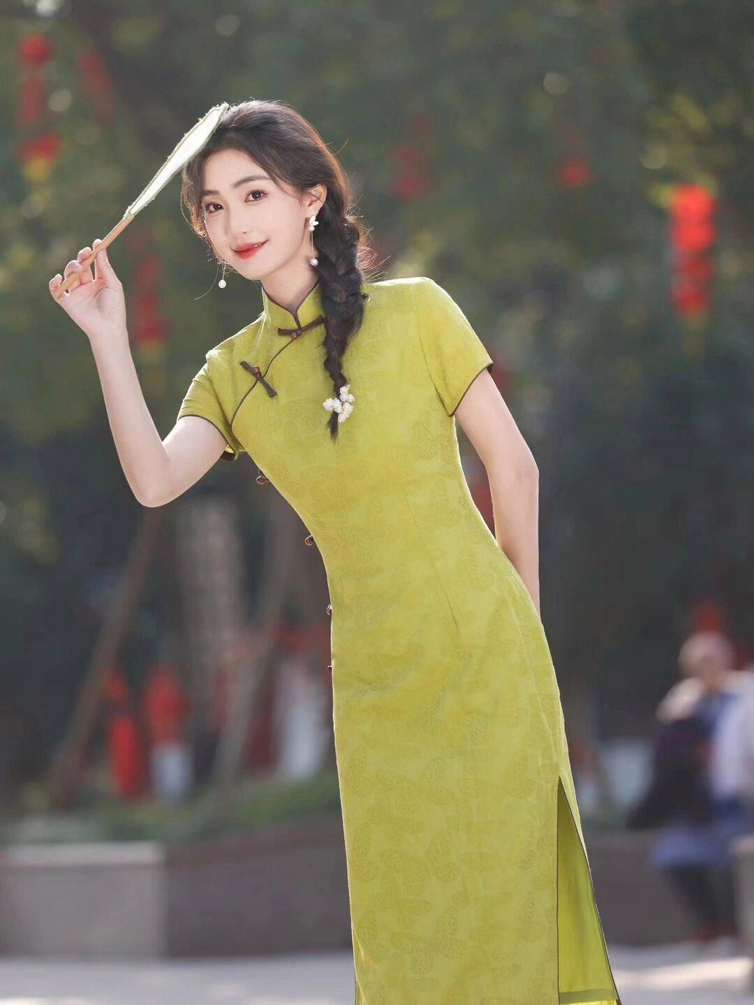 旗袍拍照9个姿势,简单易学,拍照气质又漂亮