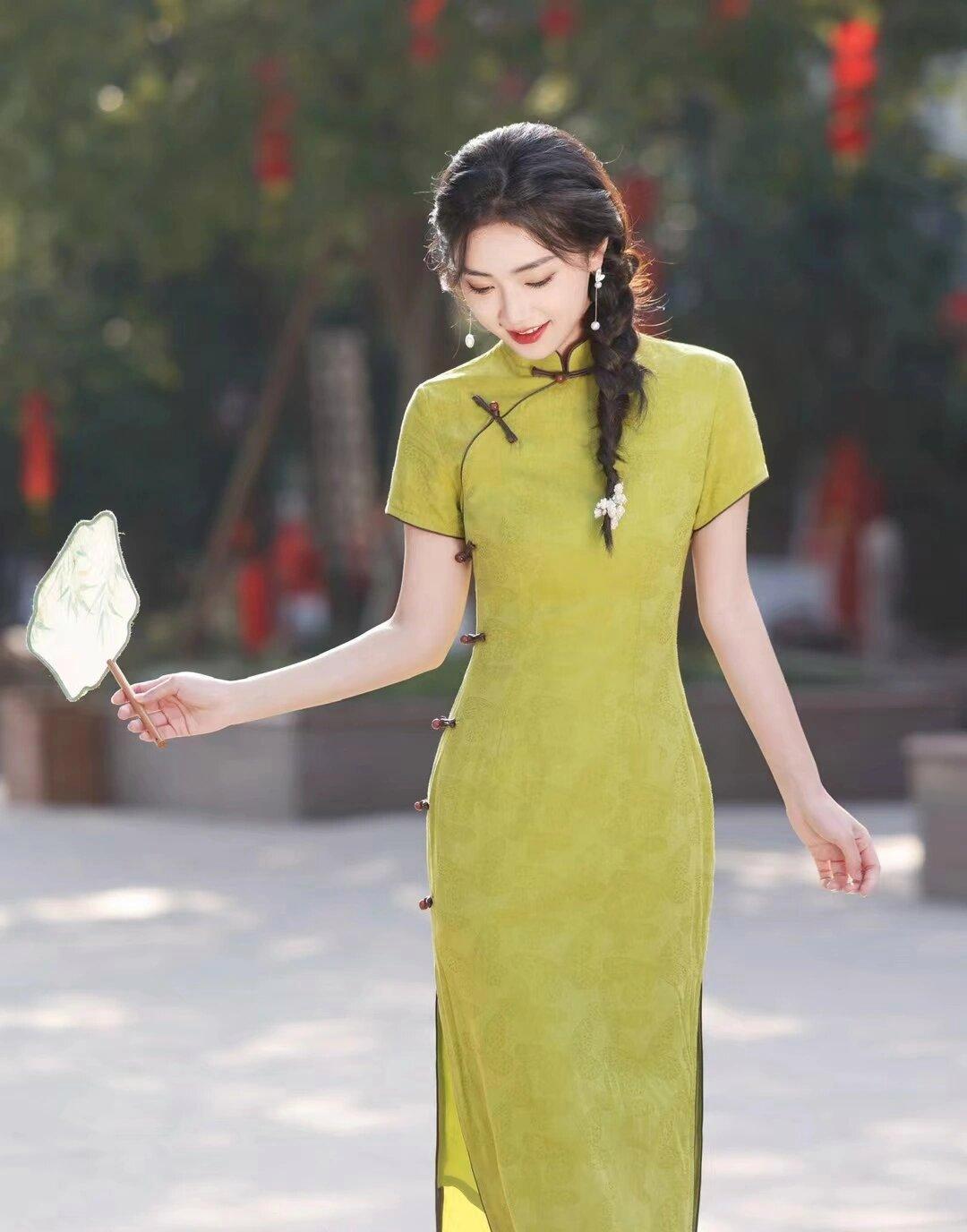 旗袍拍照9个姿势,简单易学,拍照气质又漂亮