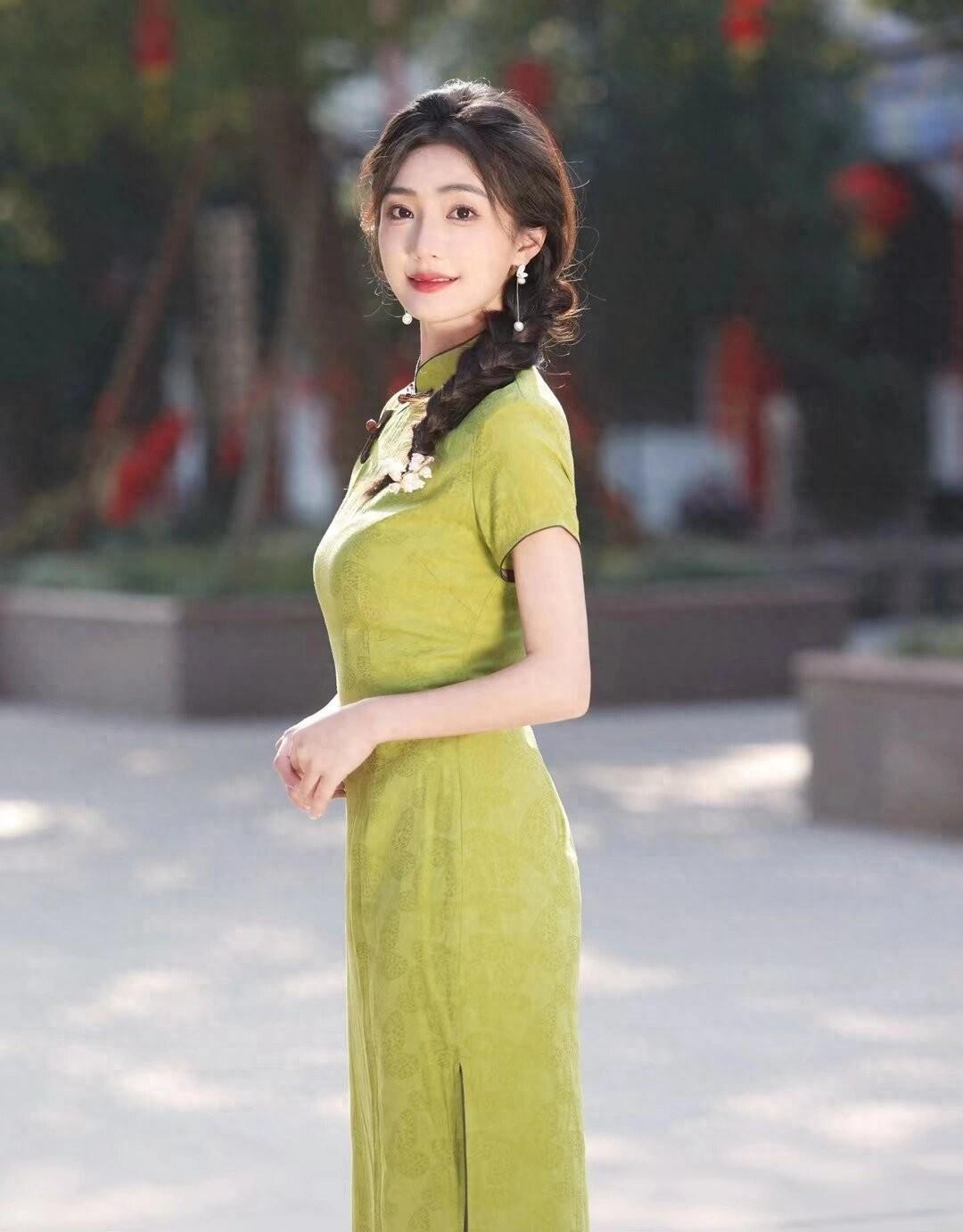 旗袍拍照9个姿势,简单易学,拍照气质又漂亮