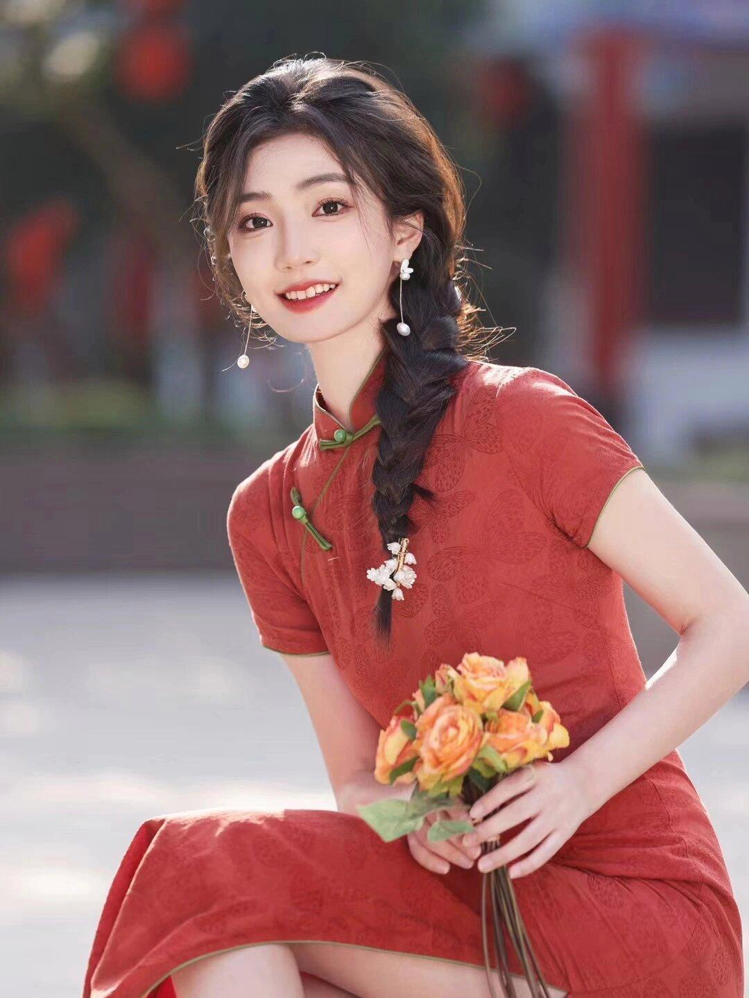 旗袍拍照9个姿势,简单易学,拍照气质又漂亮