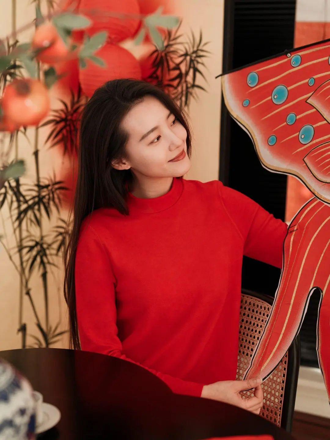 过年拍照,8个拍照姿势,简约好看,拍出新年氛围感