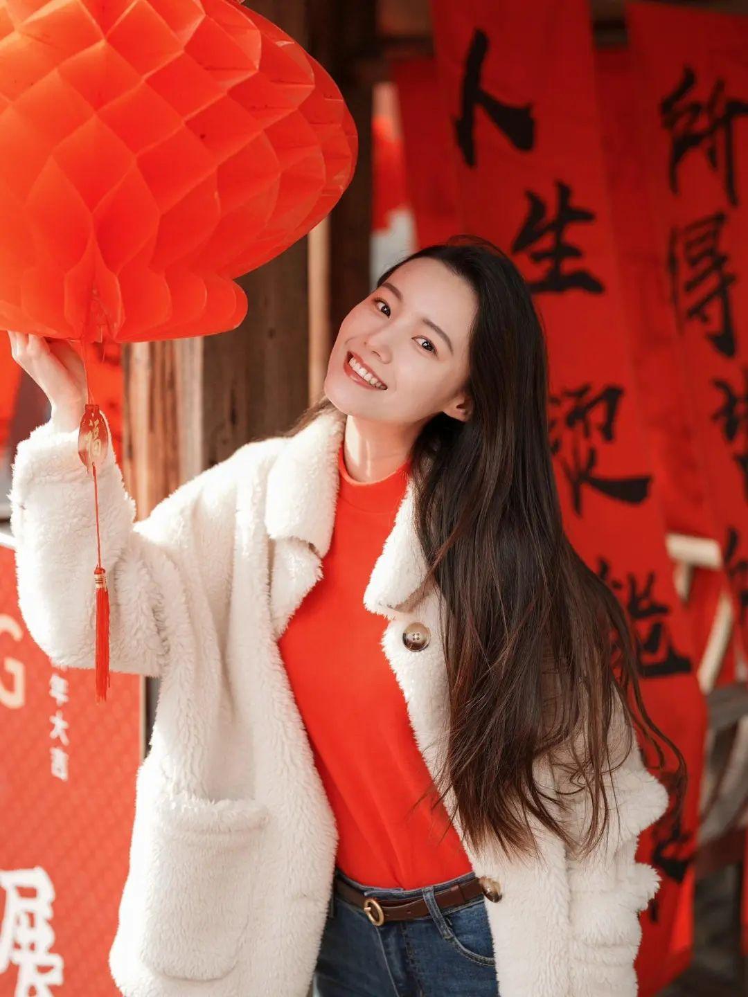 过年拍照,8个拍照姿势,简约好看,拍出新年氛围感