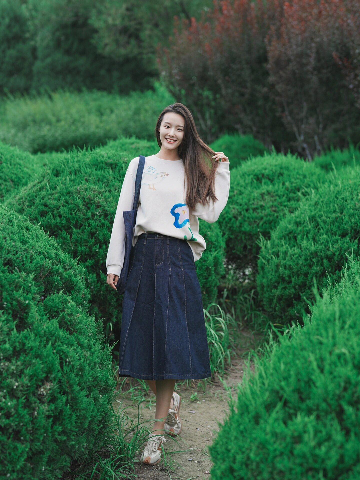 单人拍照姿势,学好这8个,一个人随便拍都美美的