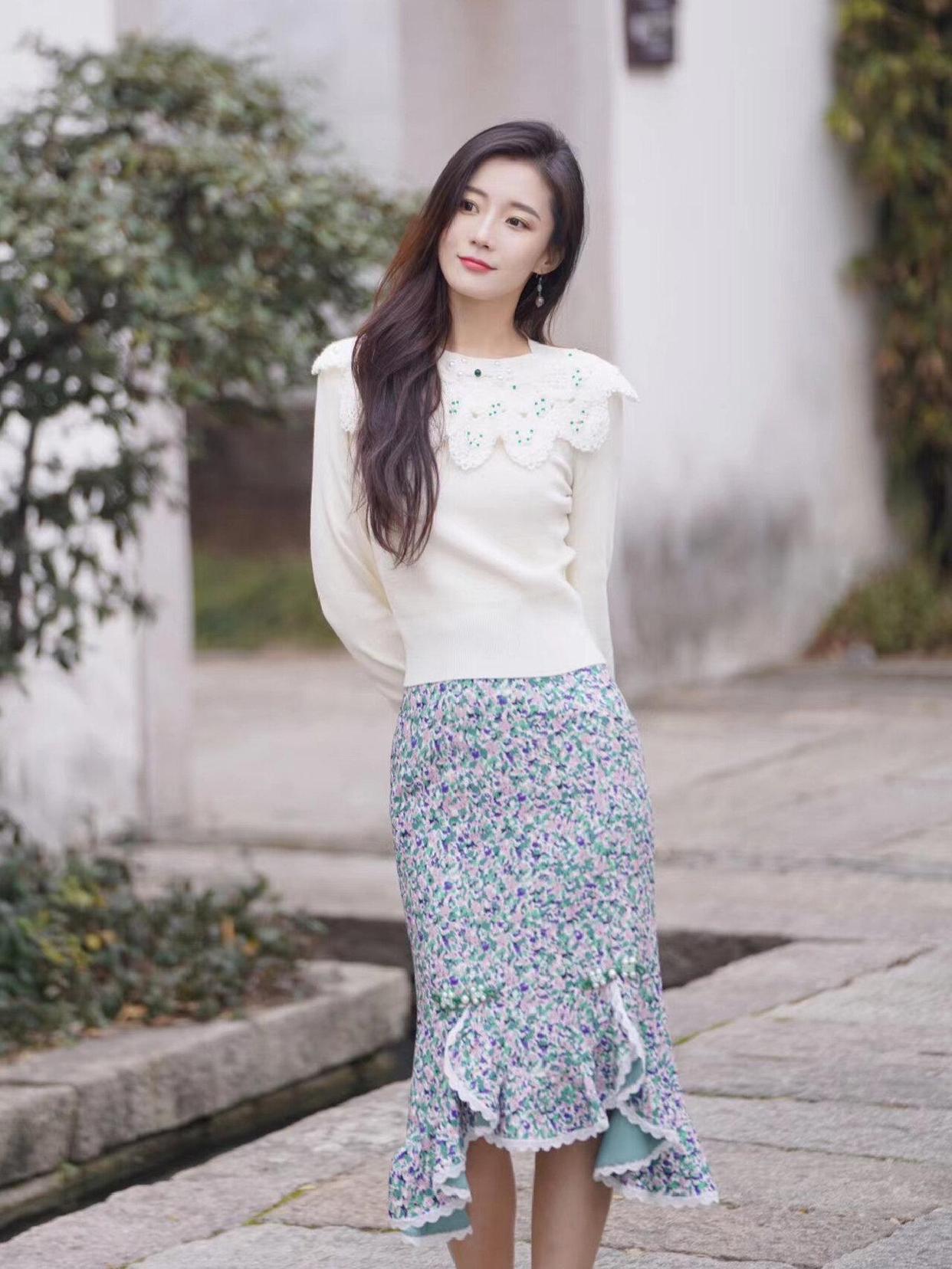 怎么拍照自然,姿势这样摆,照片这样拍,好看又出圈