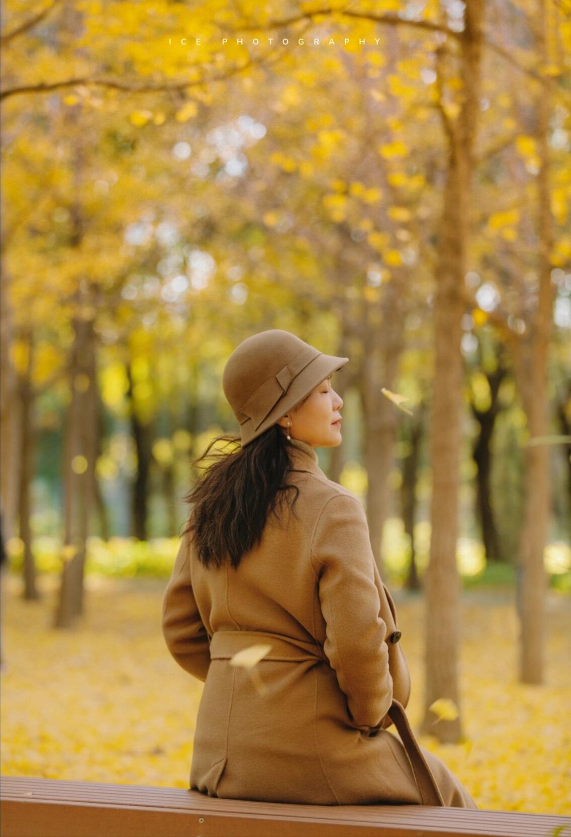 中年女士拍照,9个姿势,简约好学,拍照优雅自然有气质