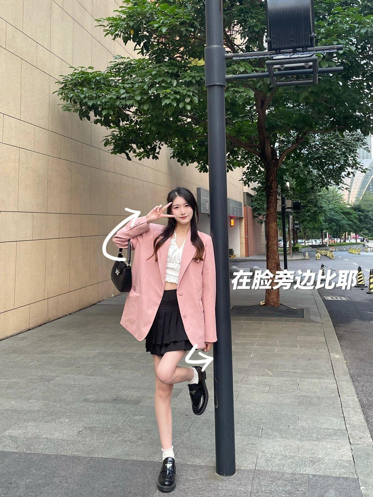 全身照站姿怎么拍,9个姿势,温柔又出片,腿长又好看