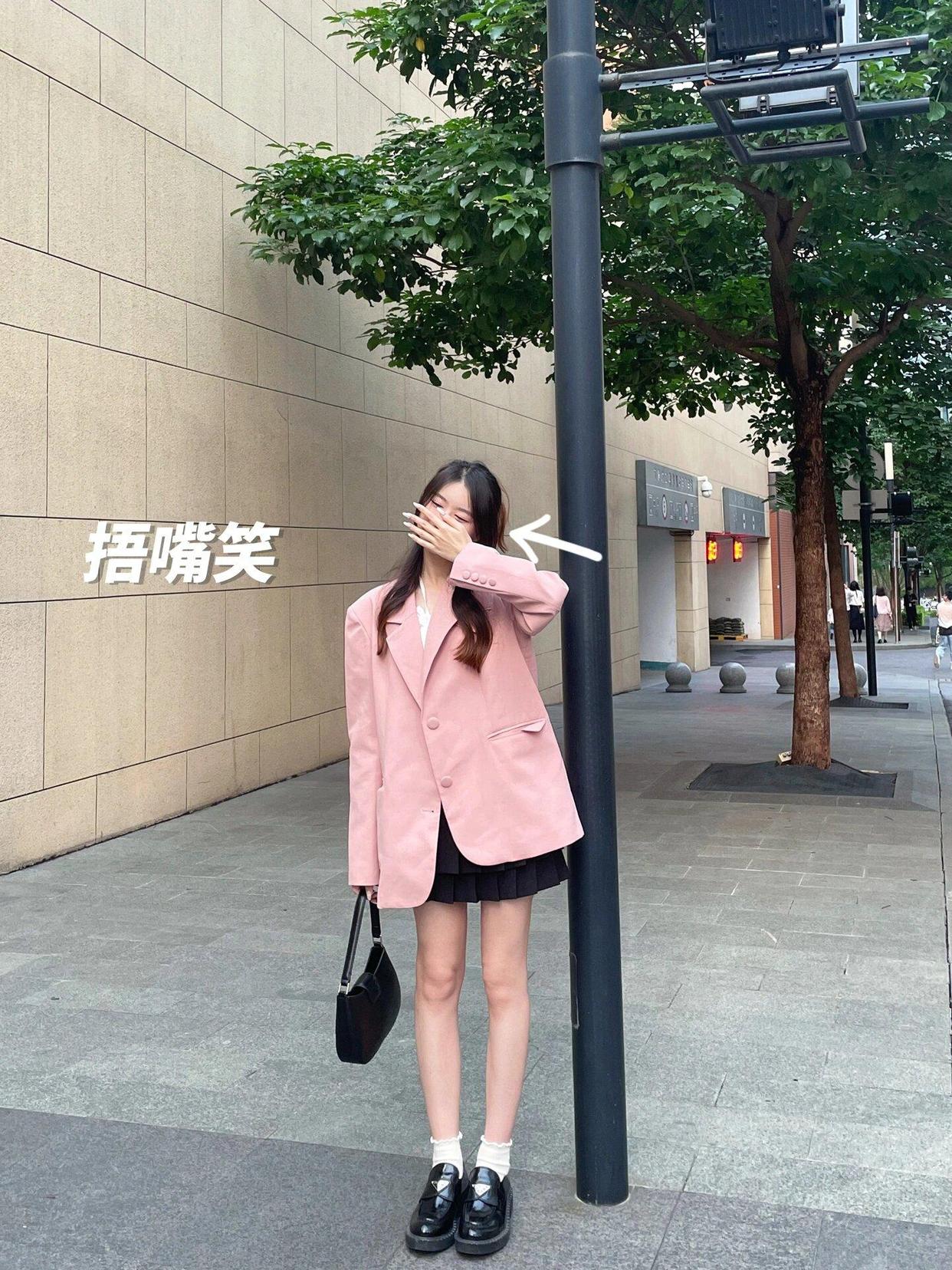 全身照站姿怎么拍,9个姿势,温柔又出片,腿长又好看