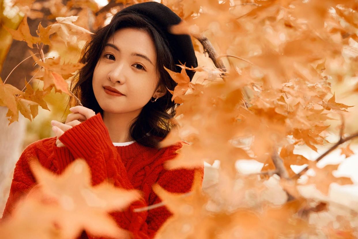 秋天枫叶写真怎么拍,8种拍摄技巧,拍出氛围感写真照