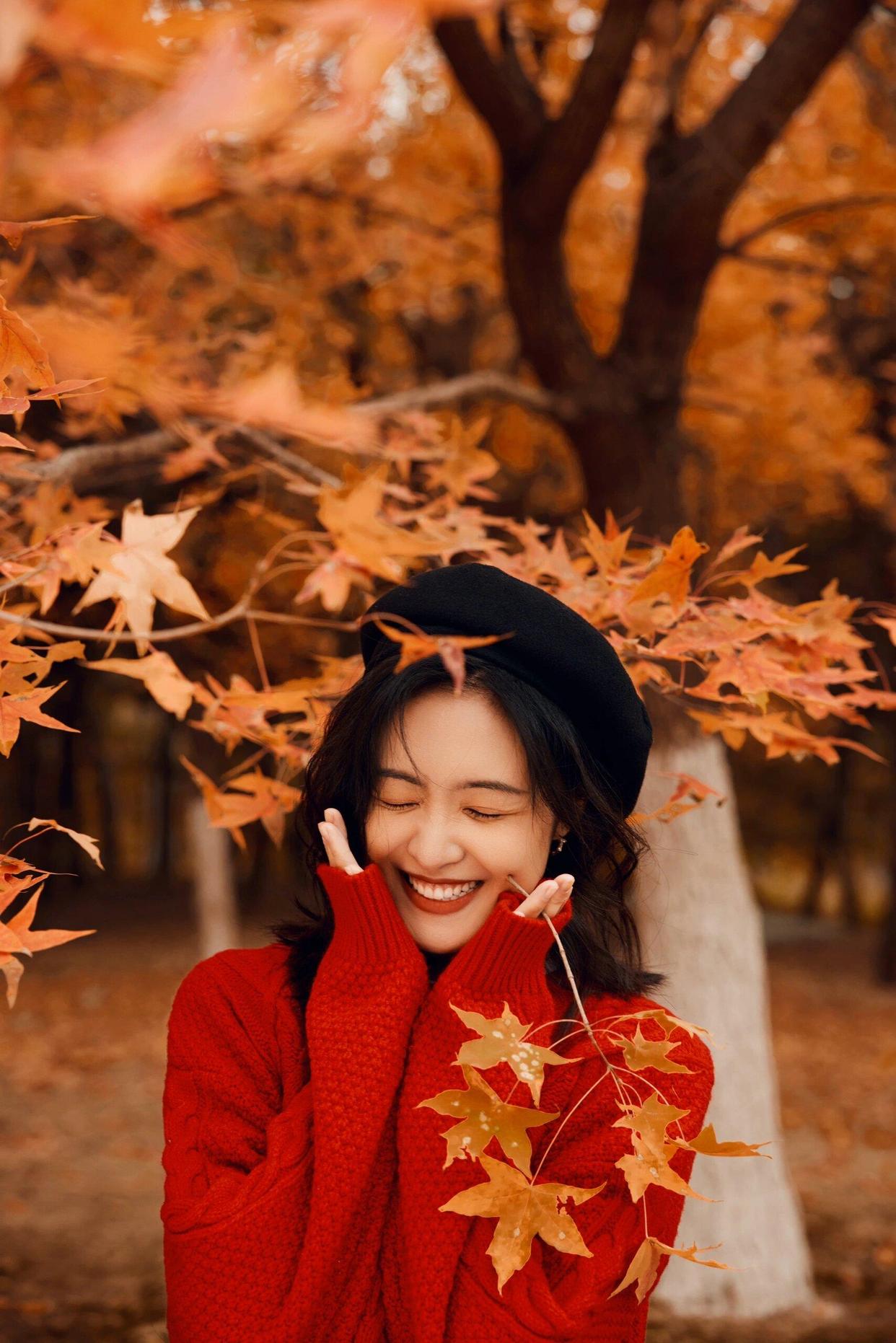 秋天枫叶写真怎么拍,8种拍摄技巧,拍出氛围感写真照