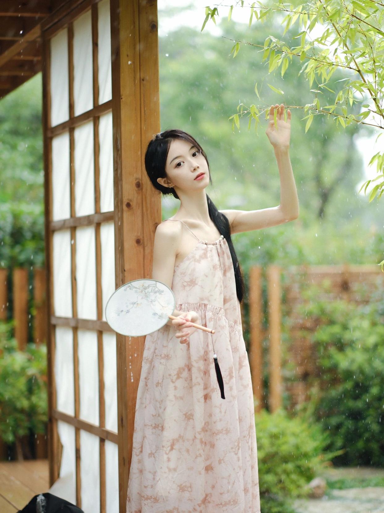 担心拍照显脸大,8个有效方法,帮你拍照又美又瘦脸也小