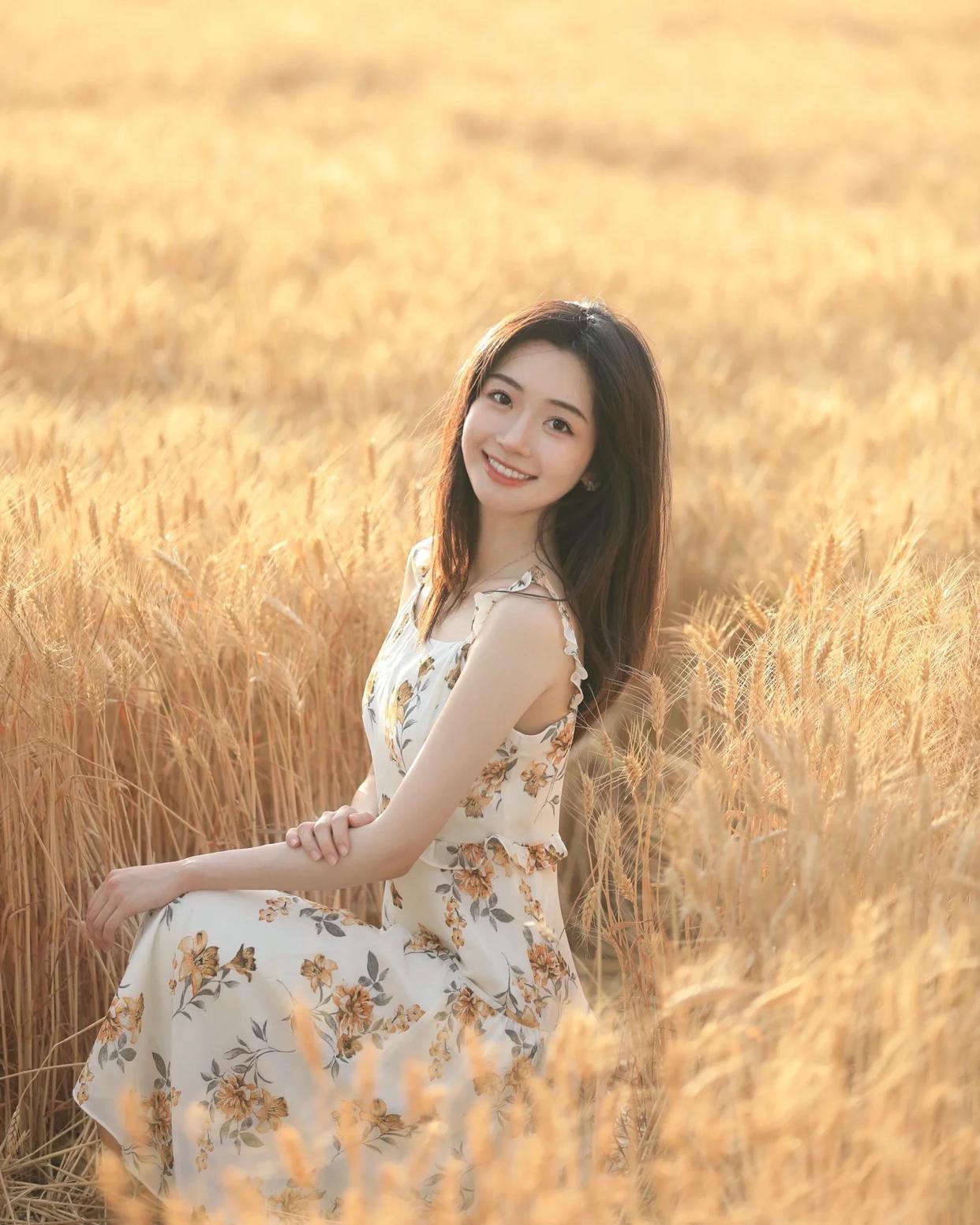 麦田人像摄影,怎么拍才更唯美、漂亮,9个技巧帮你拍美麦田人像