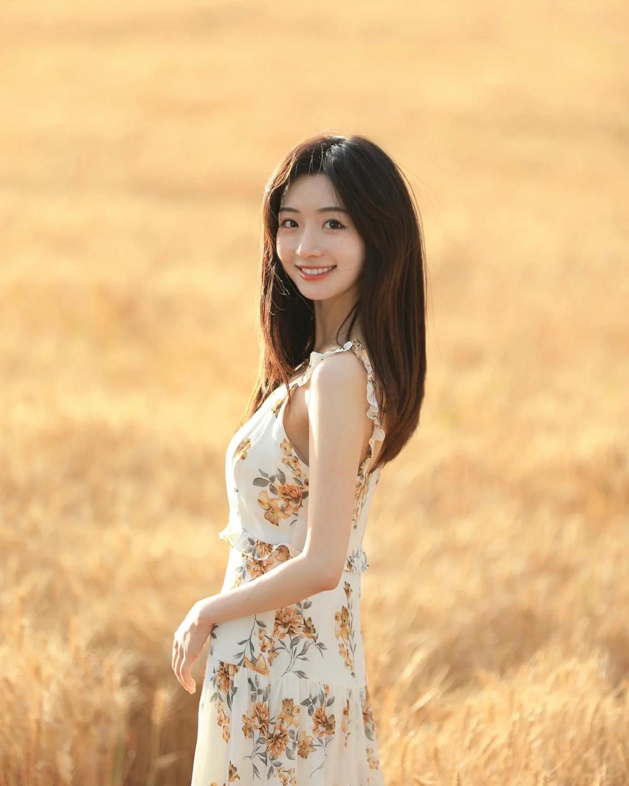 麦田人像摄影,怎么拍才更唯美、漂亮,9个技巧帮你拍美麦田人像