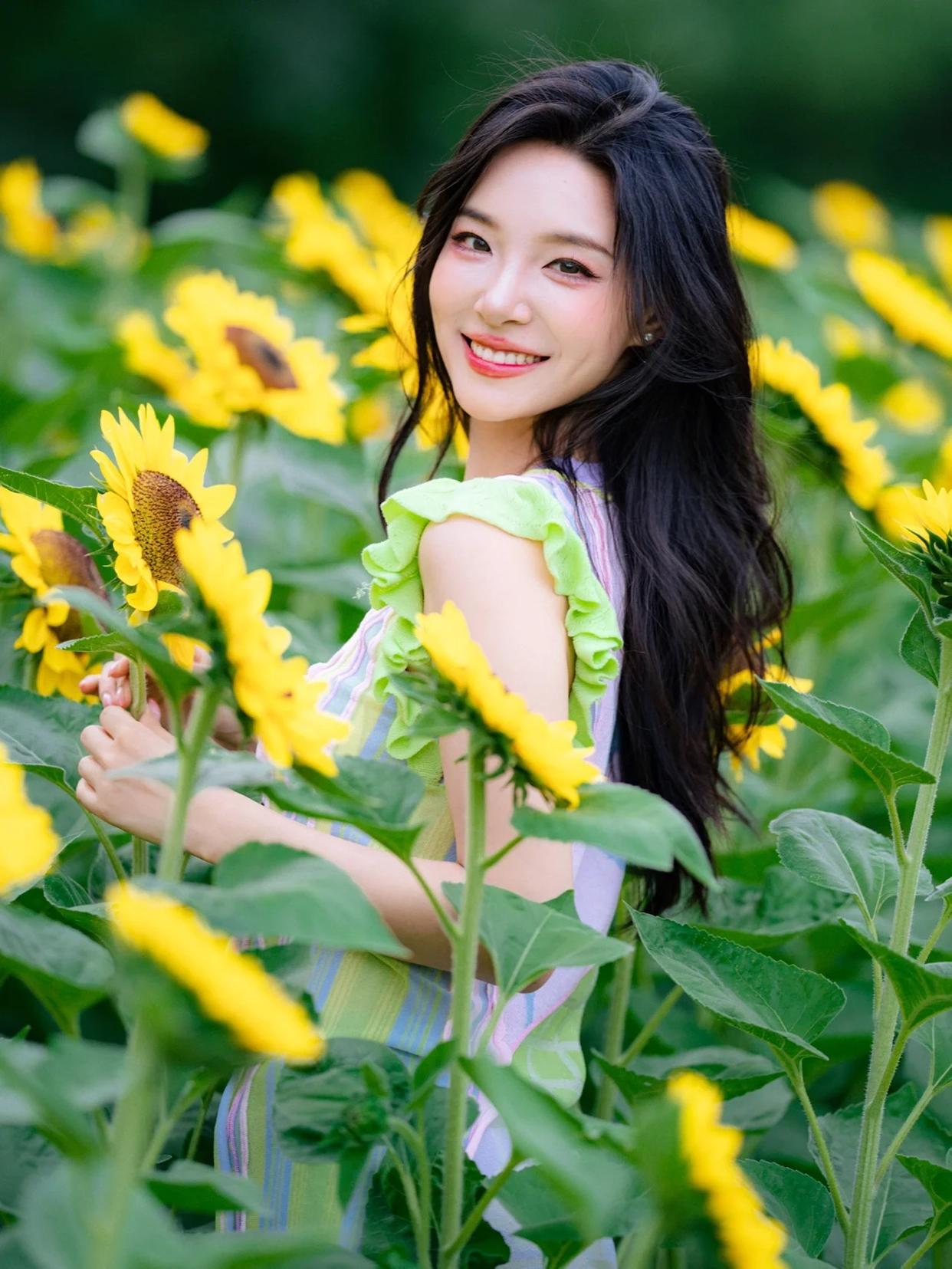 拍好向日葵人像美照,8个技巧很重要,手机拍也能又美又自然