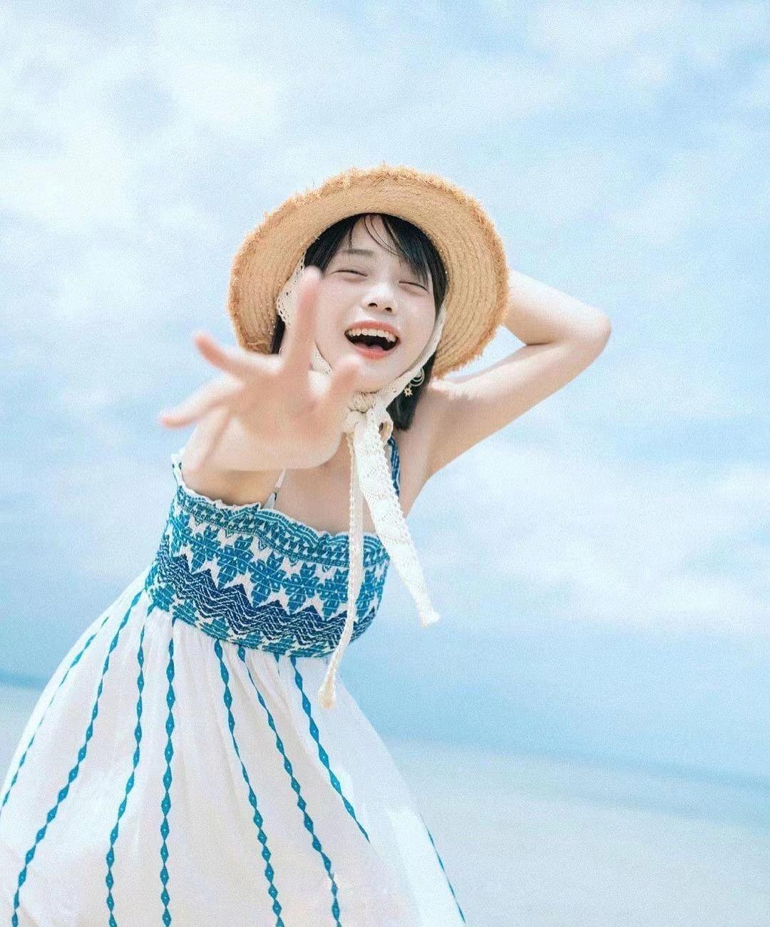 到海边拍人像照,姿势技巧学起来,拍出美美的海边人像很简单