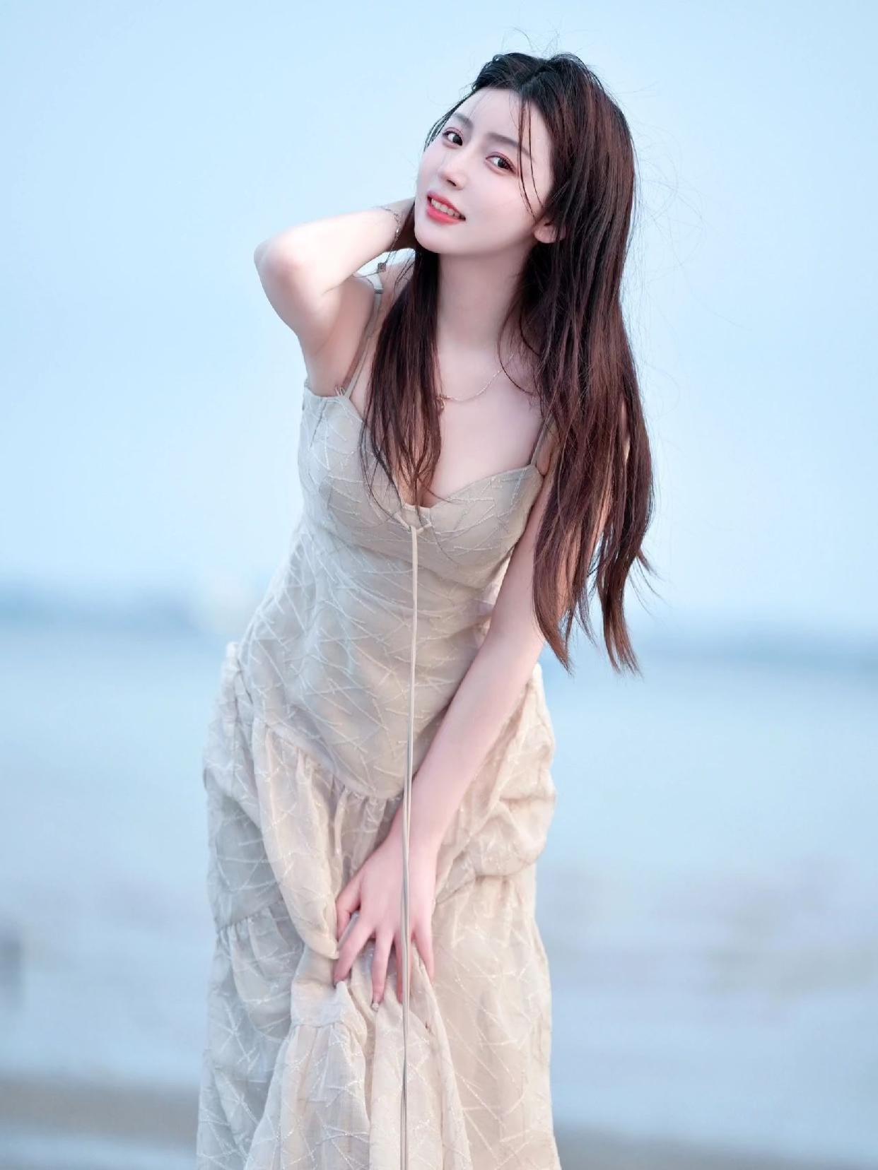 到海边拍人像照,姿势技巧学起来,拍出美美的海边人像很简单