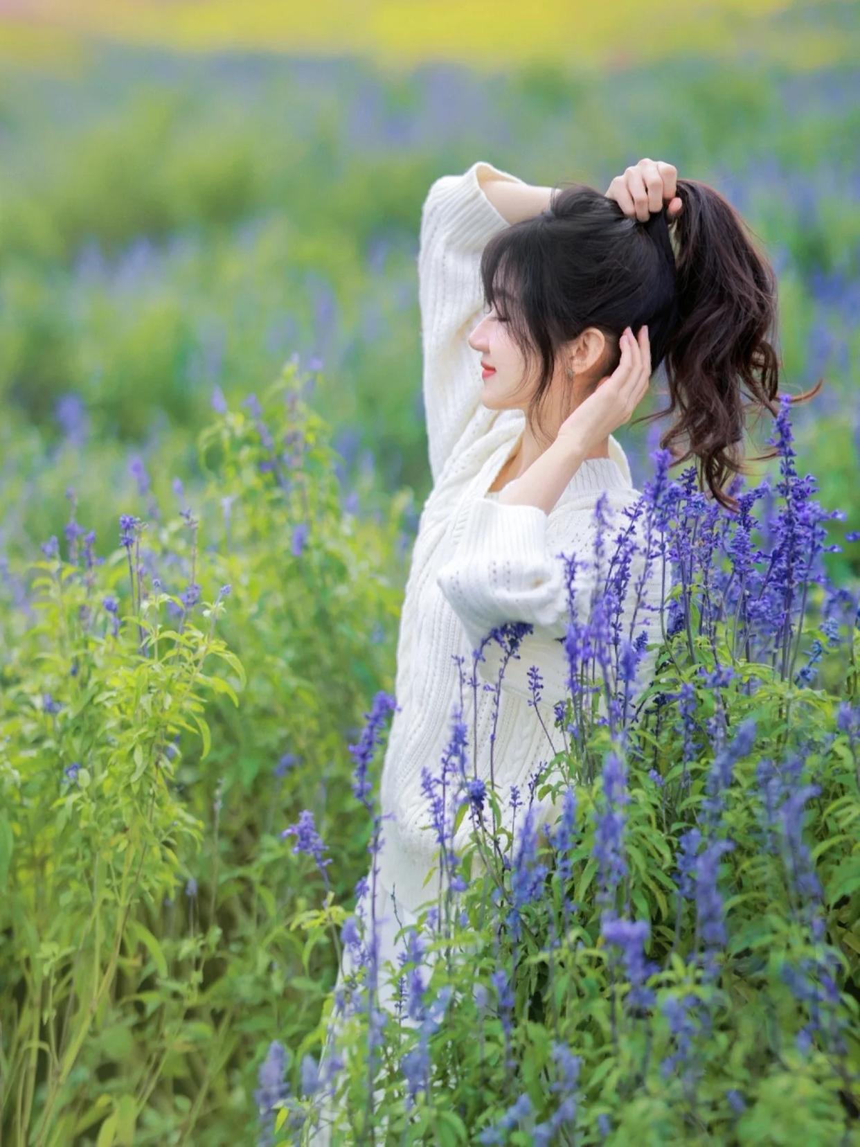 与夏天的花海合影,这份拍摄攻略要收好,拍照人美花也美