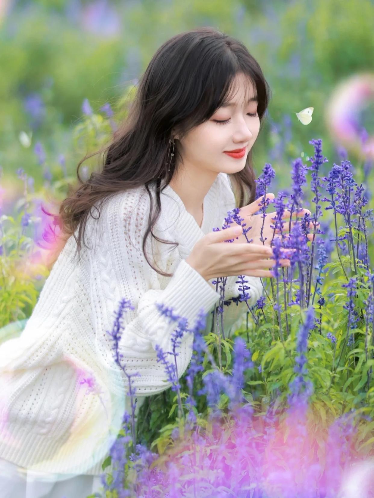 与夏天的花海合影,这份拍摄攻略要收好,拍照人美花也美