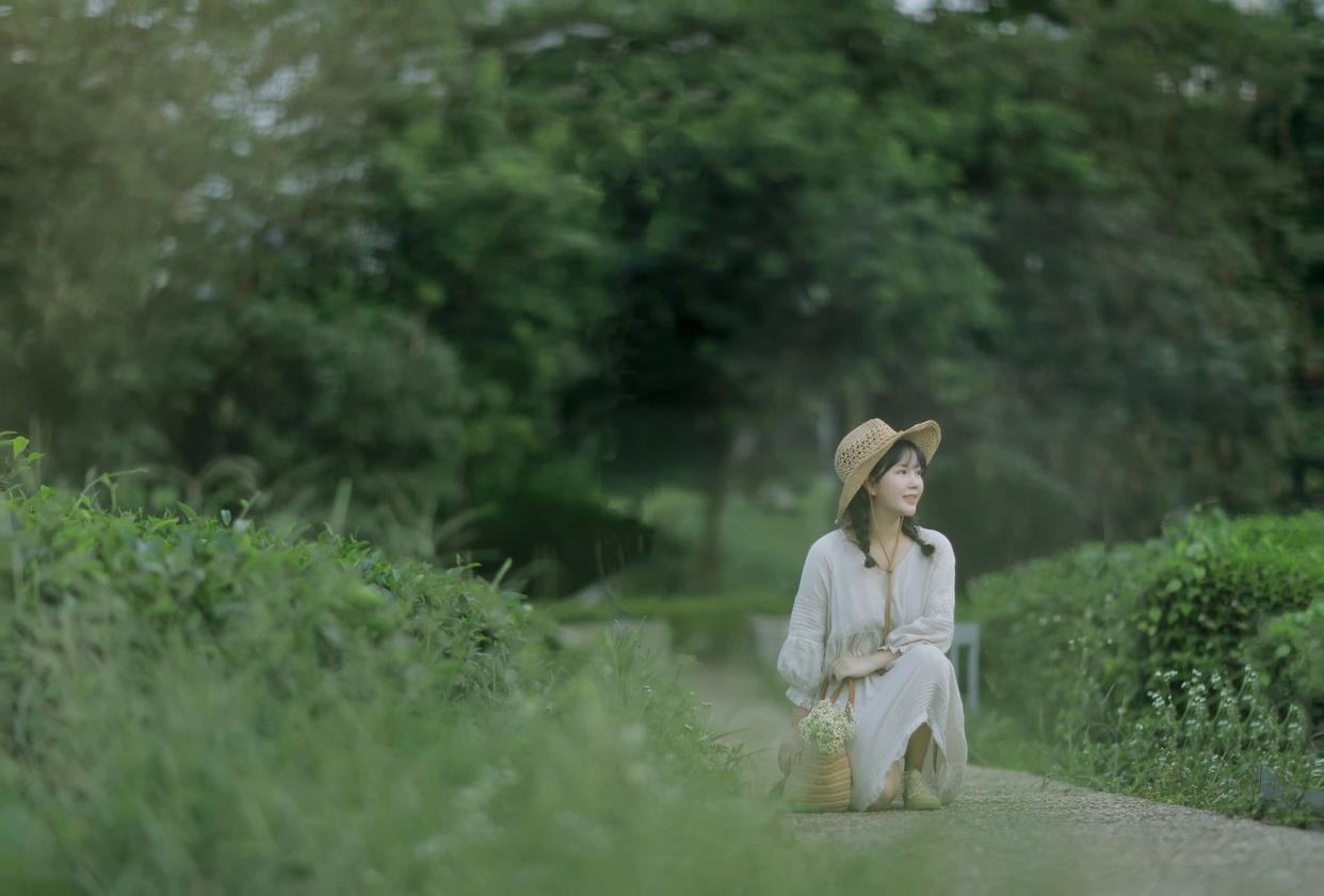 室内室外想拍好看的照片?这些摄影技巧要学会,姿势优美仁像漂亮