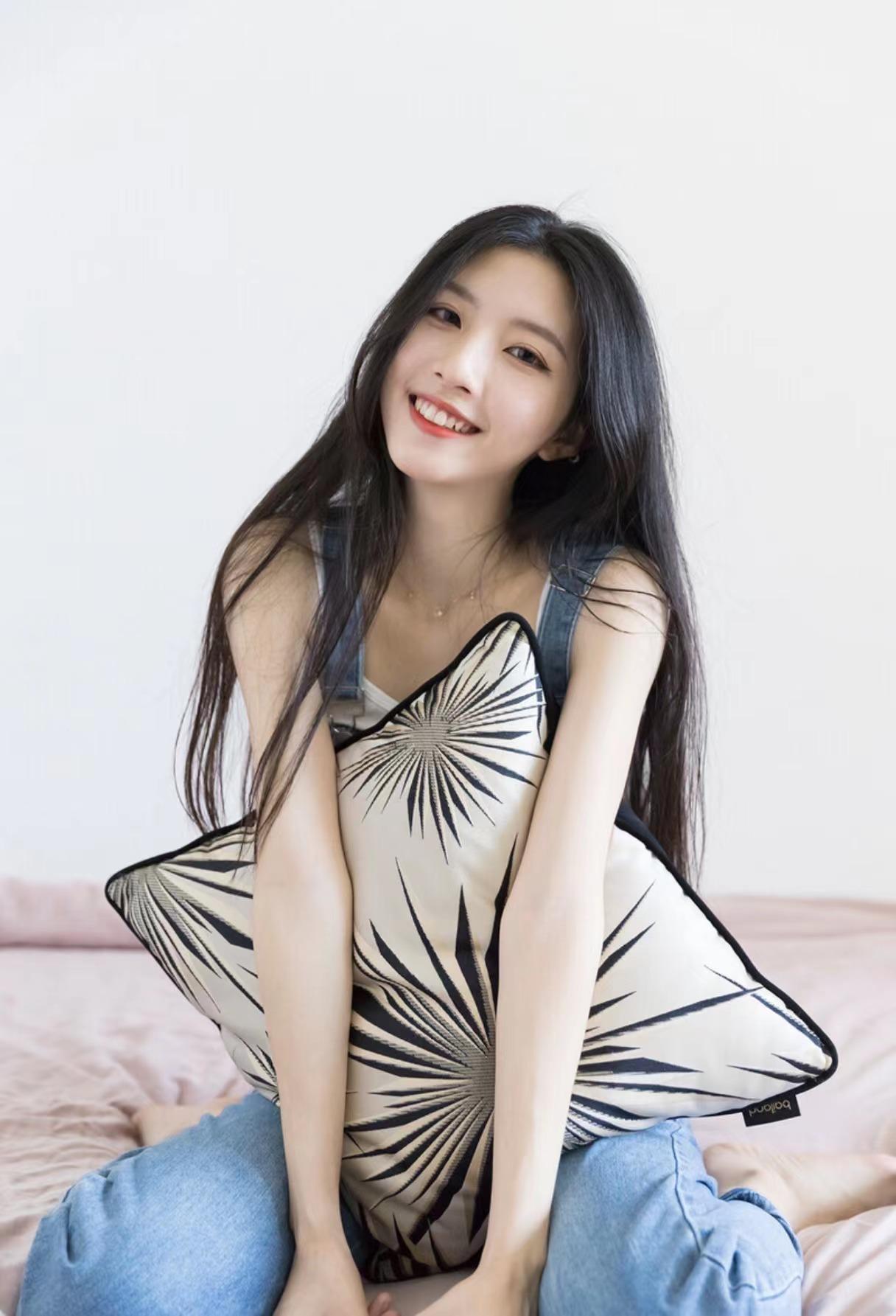 室内室外想拍好看的照片?这些摄影技巧要学会,姿势优美仁像漂亮