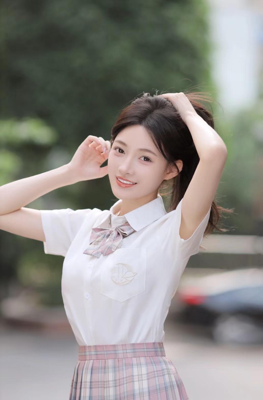 拍照不为姿势发愁,这些简约好看的姿势,拍照显瘦又漂亮