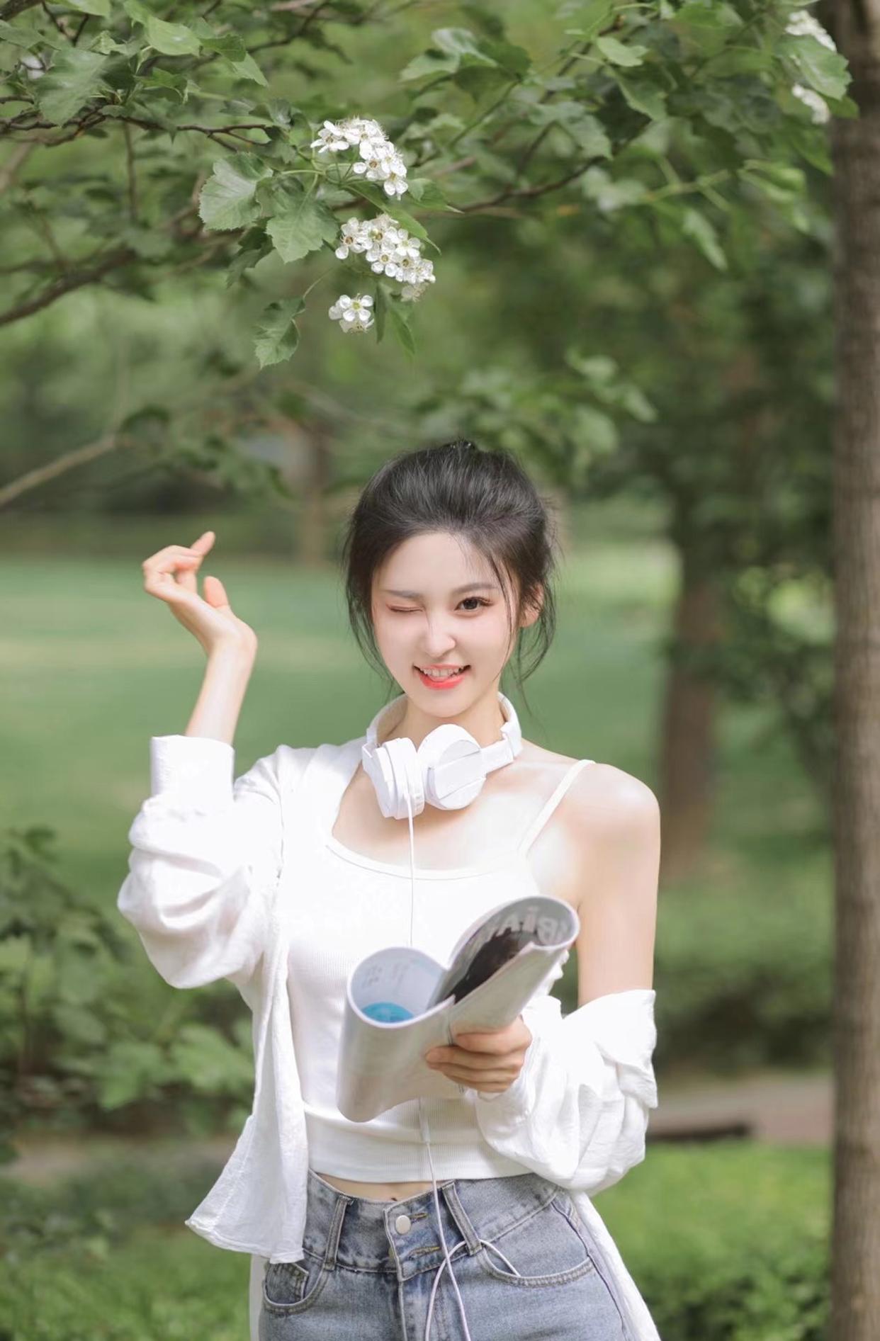 女生夏天拍美照,记住以下拍摄法则,拍照显瘦自然很好看