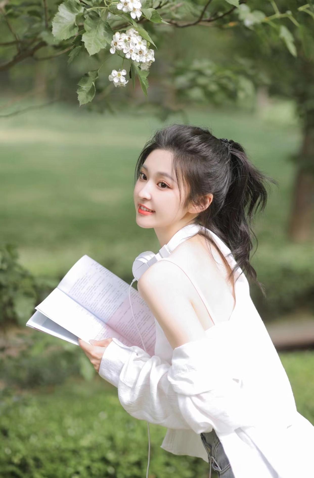 女生夏天拍美照,记住以下拍摄法则,拍照显瘦自然很好看