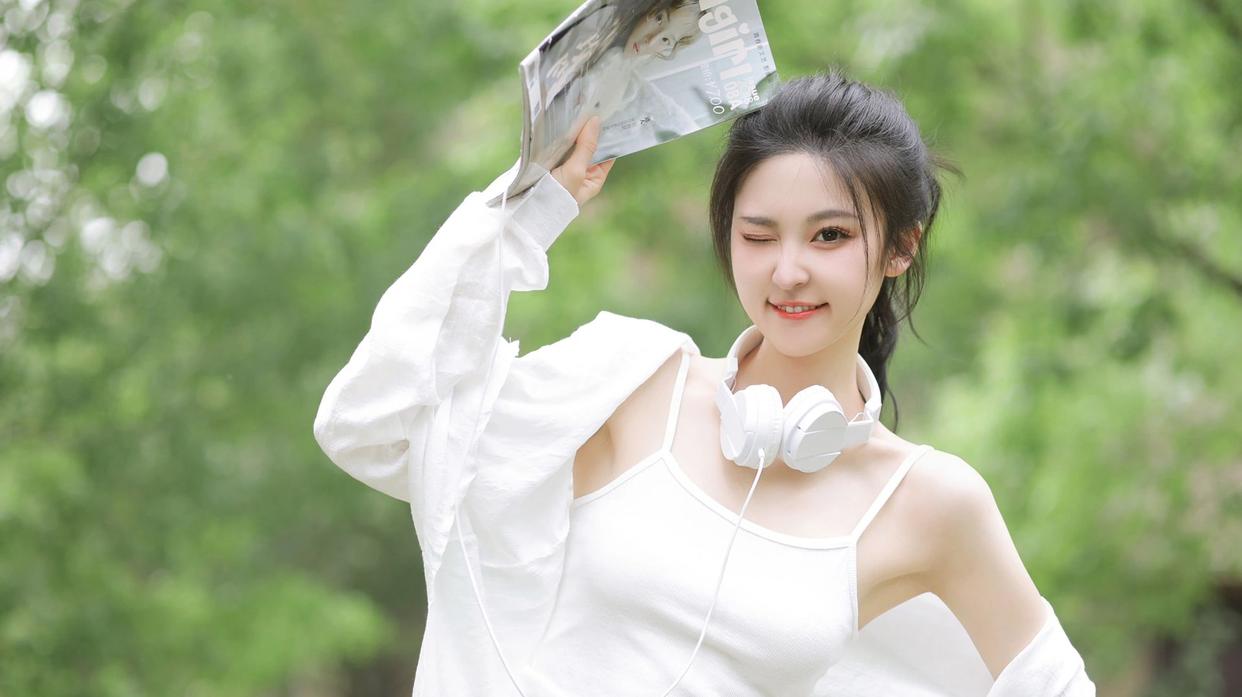 女生夏天拍美照,记住以下拍摄法则,拍照显瘦自然很好看