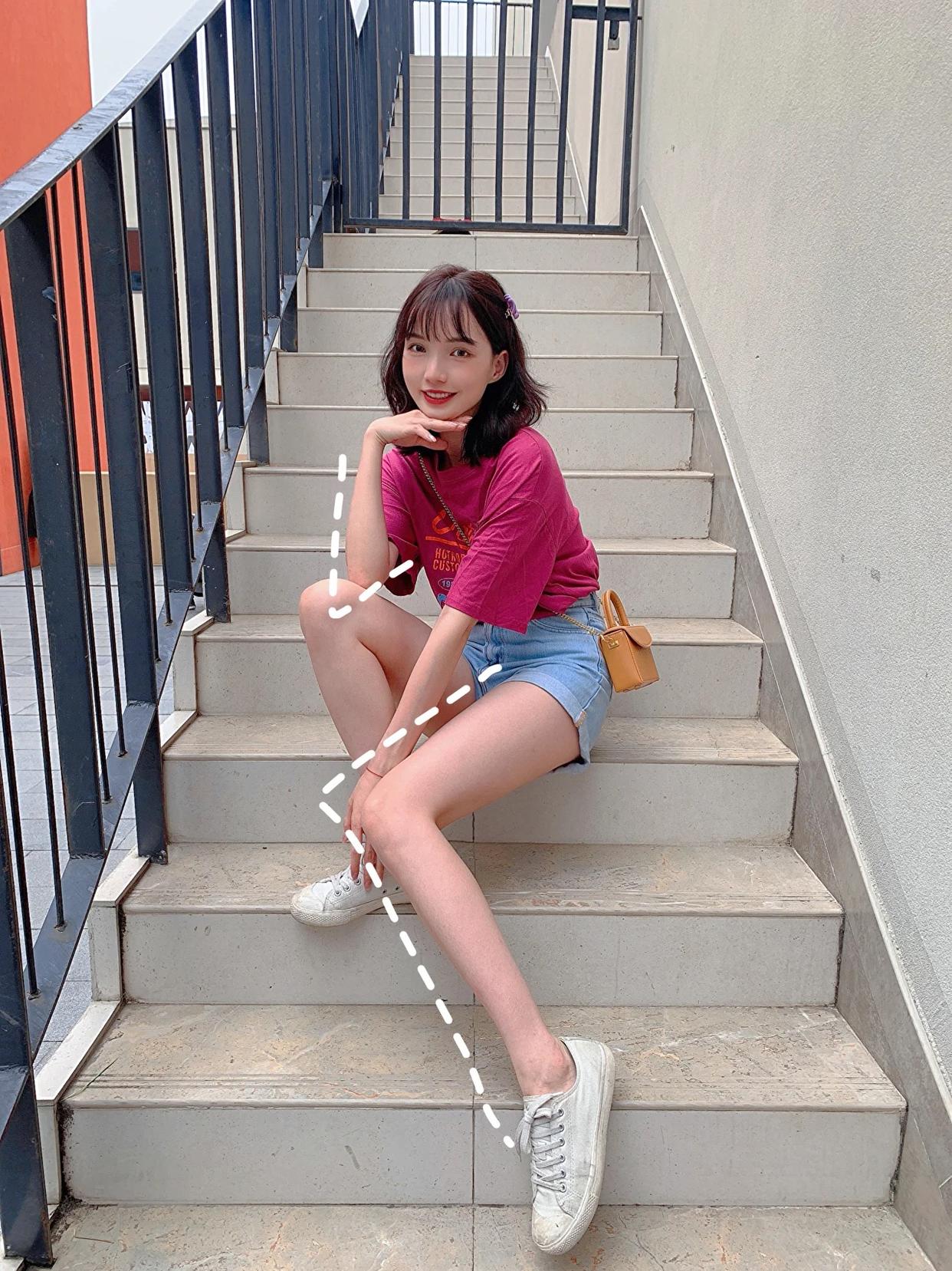 超全楼梯拍照姿势,收好这份拍摄攻略,拍出好身材大长腿